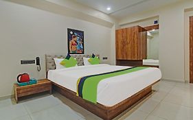 Treebo Royal Imperio, Hinjewadi